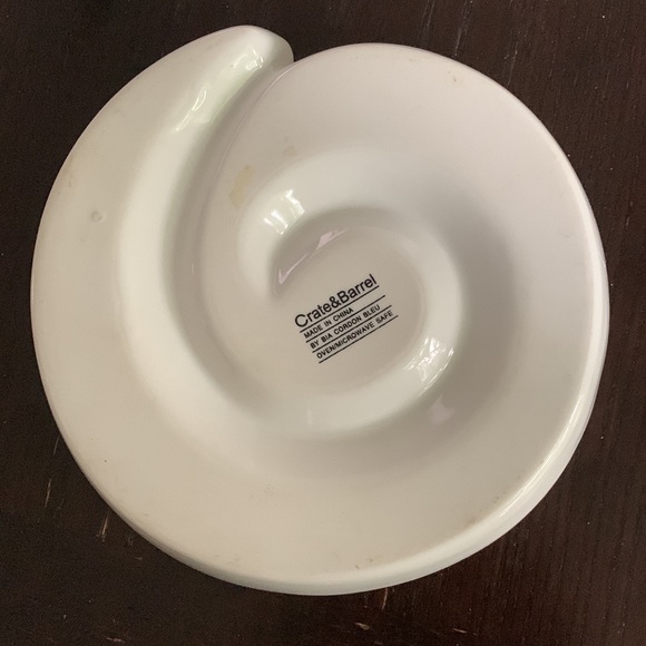 Crate & Barrel by BIA GORDON BLUE Porcelain Swirl Appetizer Dish - Picture 3 of 4